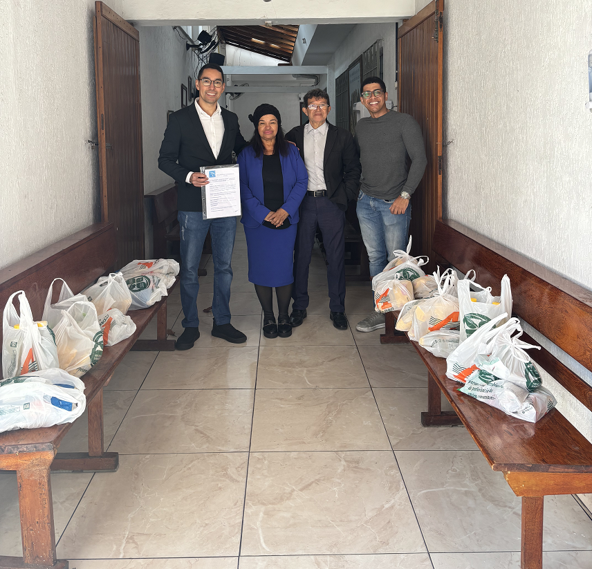 Foto AS e MONTE SINAI.png