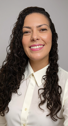 Cibele Monteiro.png