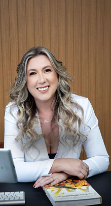 Renata Soares.png